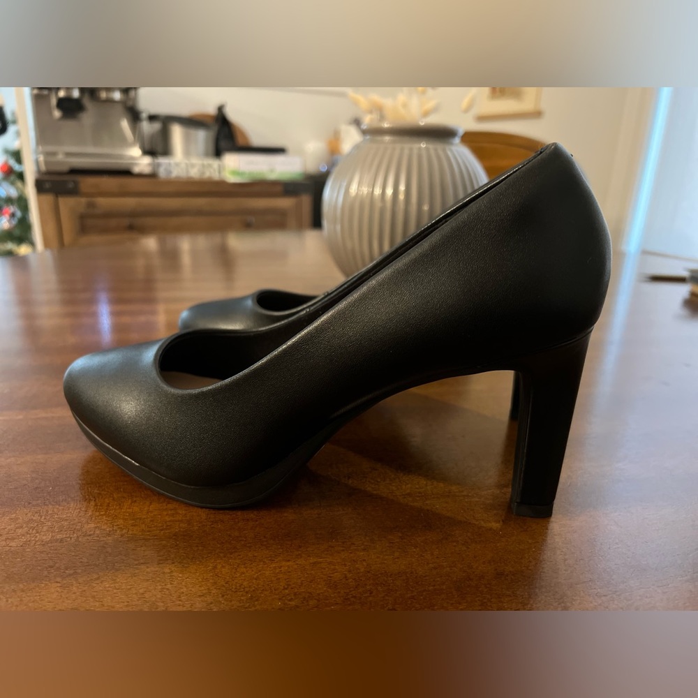Clarks - Black Ambyr Joy Pumps